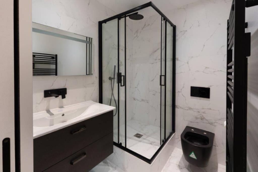 Studio Le Medicis - 4 Apartment Rouen Ngoại thất bức ảnh